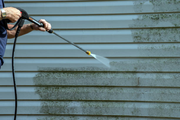 Best Pressure Washing Siding  in Sharon, PA